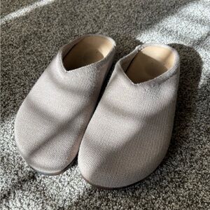 Rothy’s casual clogs - dove